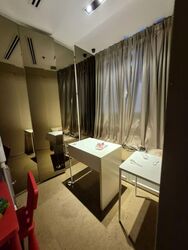 Ngee Ann City (D9), Office #618737681